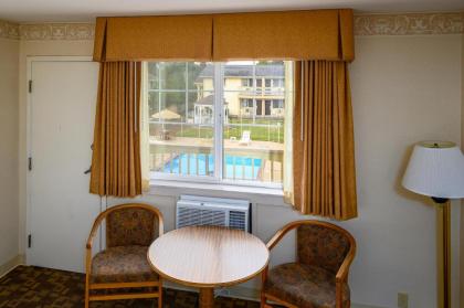 Three Rivers Inn Sedro Woolley - image 15