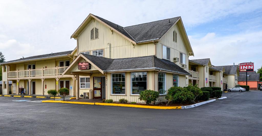 Three Rivers Inn Sedro Woolley - image 2