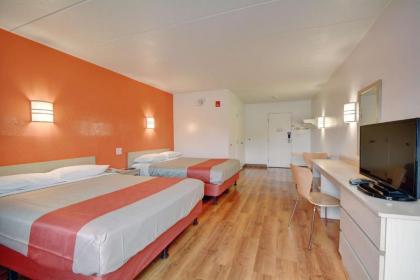 Motel 6-Seekonk MA - Providence East - image 19