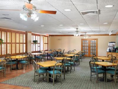 Days Inn by Wyndham Seguin TX - image 3