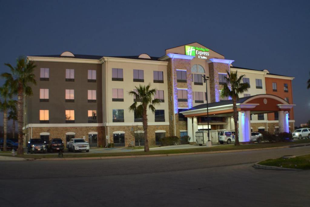 Holiday Inn Express Seguin an IHG Hotel - image 3