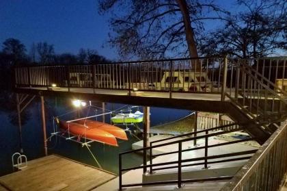 Waterfront Guadalupe River Lodge Home with Dock! - image 4