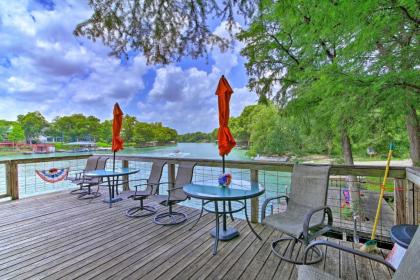 Patriotic Lakefront Seguin Home with Dock and Deck - image 14