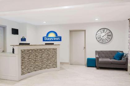 Days Inn & Suites by Wyndham Sellersburg - image 6