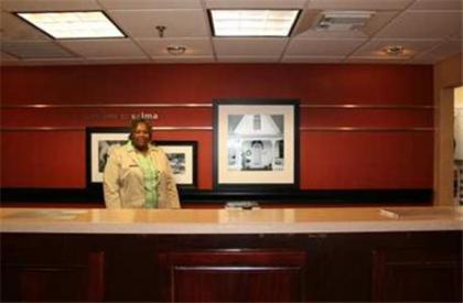 Hampton Inn Selma - image 3