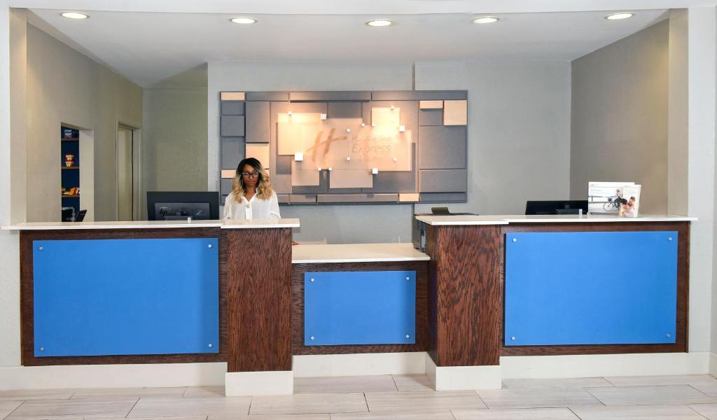 Holiday Inn Express Hotel & Suites Selma an IHG Hotel - image 7