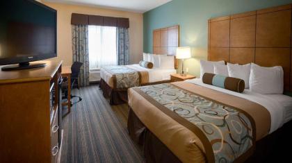 Best Western Plus Seminole Hotel & Suites - image 3