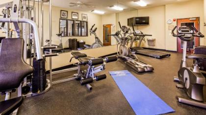 Best Western Plus Seminole Hotel & Suites - image 4