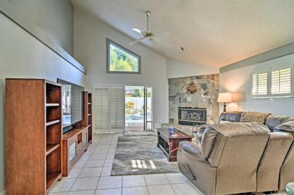 Sunny Seminole Home with Pool 4 Miles to Beach! - image 4