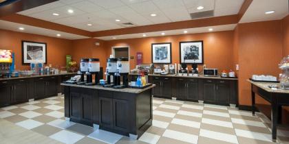 Hampton Inn & Suites Seneca-Clemson Area - image 7