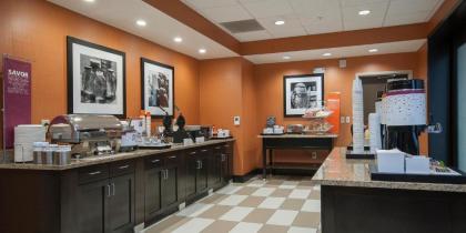 Hampton Inn & Suites Seneca-Clemson Area - image 9