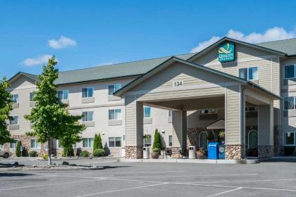 Quality Inn  Suites at Olympic National park Washington