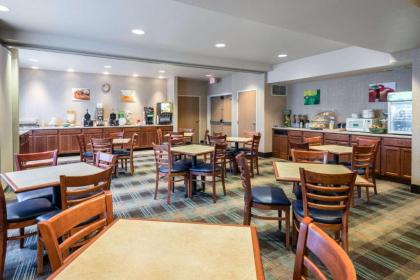 Quality Inn & Suites at Olympic National park - image 7