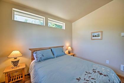 Sequim Cottage with Panoramic Olympic Mtn Views! - image 2