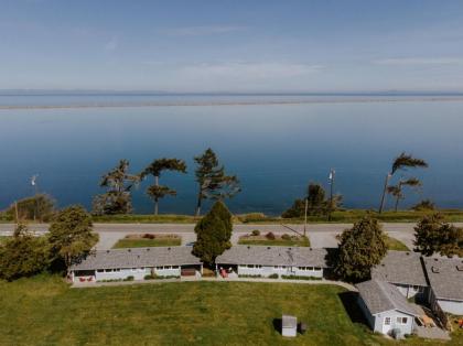 Dungeness Bay Cottages - image 3