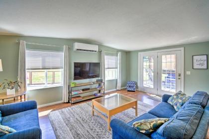 Serene Sequim Retreat with Deck Pets Welcome! - image 10