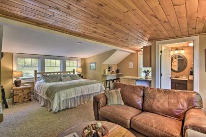 Cozy Couples Retreat at Blue Ridge Loft!