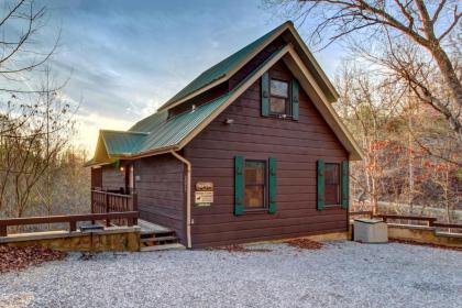 Running Bear Cabin Tennessee