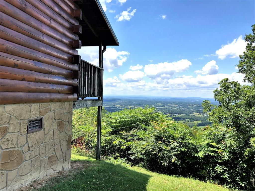 Heavens View Cabin - main image