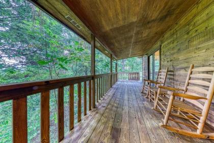 Smoky Bear Hideout Tennessee