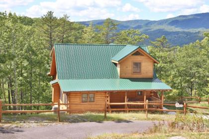 Gray Wolf Den Sevierville Tennessee