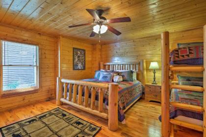 Pigeon Forge Cabin with Views Hot Tub Pets Welcome - image 5