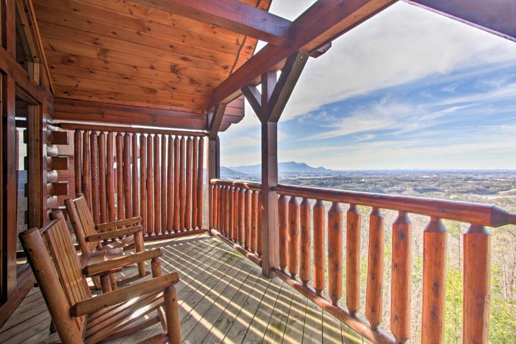 Upscale Retreat with Deck Hot Tub and Stunning Views - main image