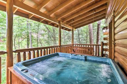 Romantic Pigeon Forge Log Cabin with Hot tub Sevierville