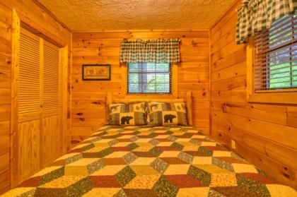 Secret Hideaway #195 by Aunt Bug's Cabin Rentals - image 2