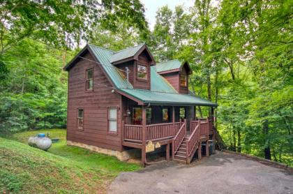 LoverS Lake #105 by Aunt Bugs Cabin Rentals Sevierville