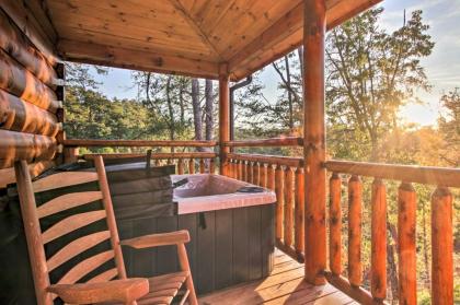 Bear Creek Retreat: High End Cabin with Indoor Pool Hot Tub and Pool Table! - image 5