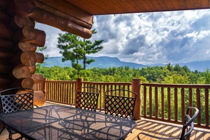 Big Bear Ridge Lodge   Breathtaking mountain views and private forest scenes in amazing large log cabin Sevierville Tennessee