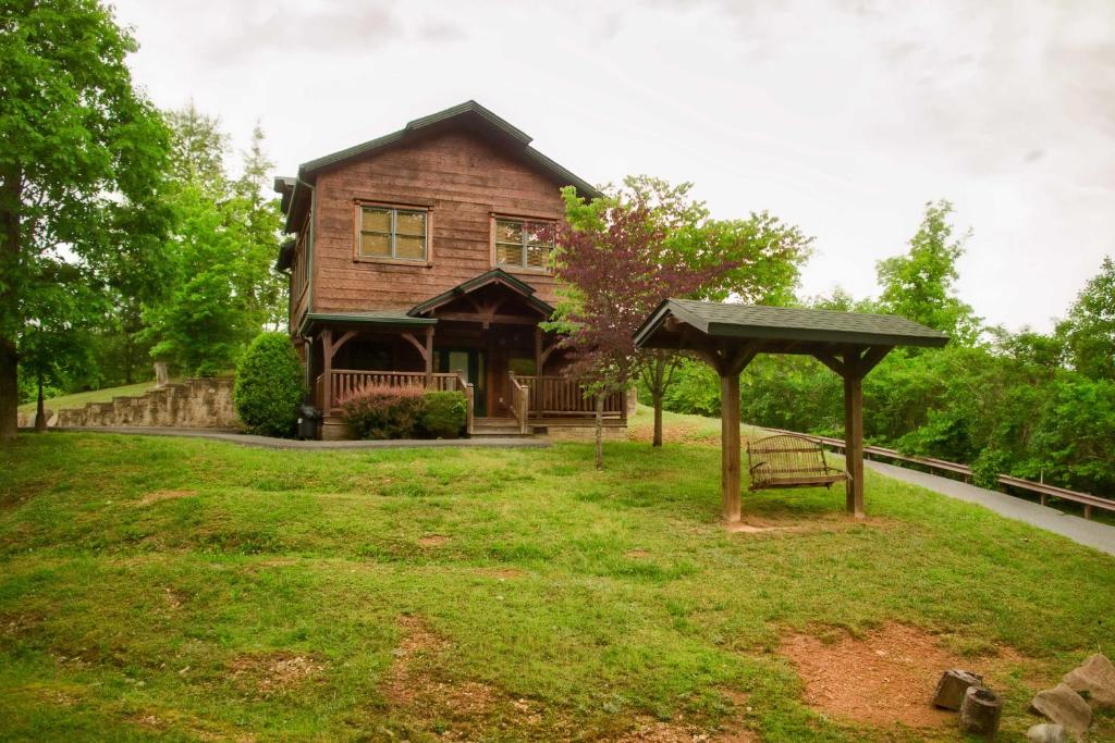 Sevierville Cabin with Home Theater Hot Tub and Deck! - image 7