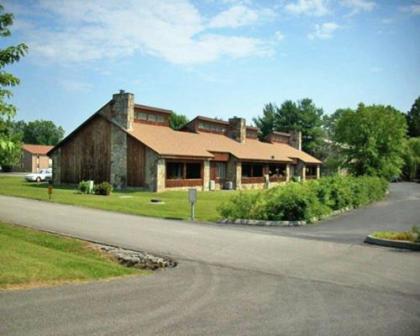 Quiet Resort Condos in East Tennessee Near Smoky Mountains - image 2