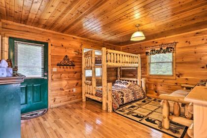 Panoramic Mtn Views Scenic Cabin with Hot Tub! - image 12