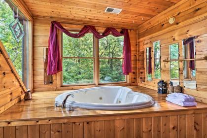 Panoramic Mtn Views Scenic Cabin with Hot Tub! - image 14