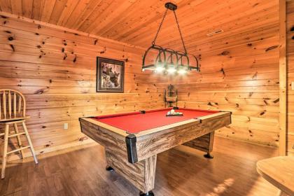 Panoramic Mtn Views Scenic Cabin with Hot Tub! - image 2