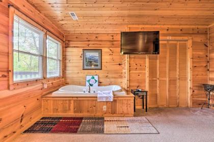 Panoramic Mtn Views Scenic Cabin with Hot Tub! - image 8