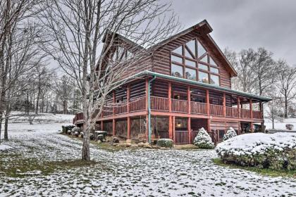 Grand Lodge with Hot Tub 12 Mi to Gatlinburg! - image 7