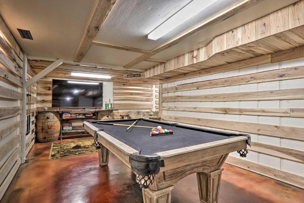 Serene Pigeon Forge Hideaway with Game Room! - image 2