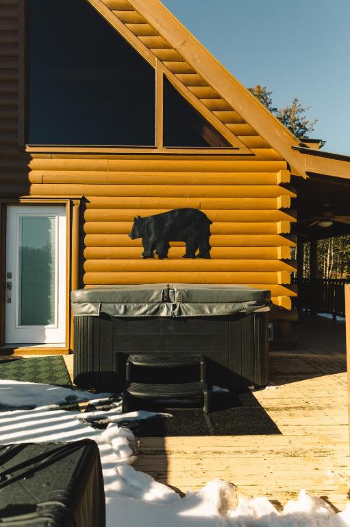 Bear Creek Lodge with Hot Tub Game Room and View - image 2