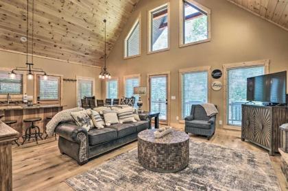 Sevierville Cabin with Private Deck and Hot Tub! - image 6