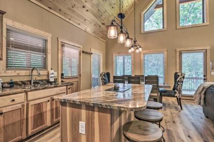 Sevierville Cabin with Private Deck and Hot Tub! - image 8