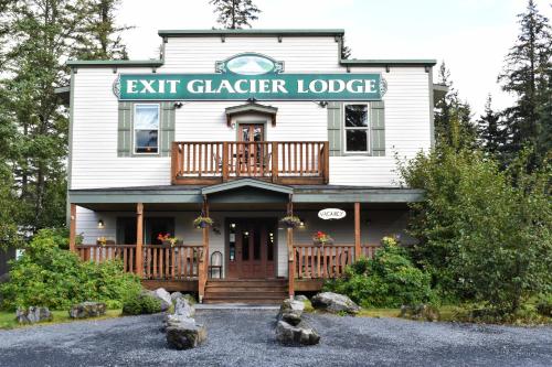 Exit Glacier Lodge - main image