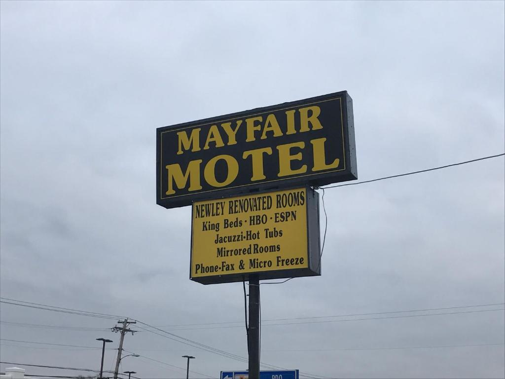 Mayfair Motel - main image