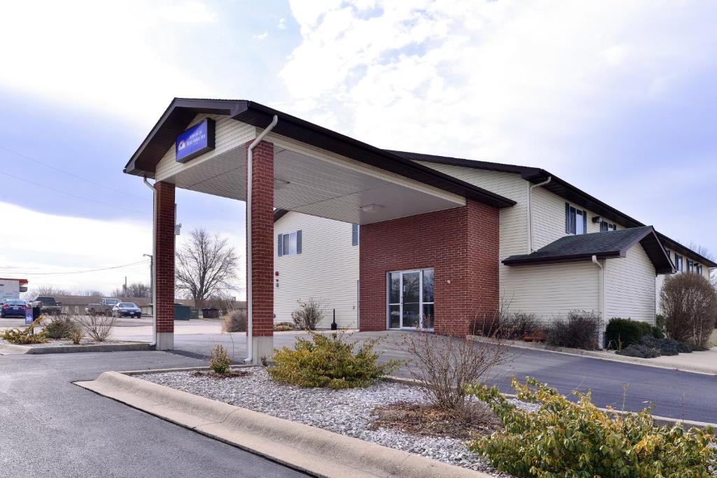 Americas Best Value Inn - Seymour - image 2