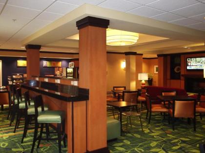 Fairfield Inn and Suites by Marriott Seymour - image 12