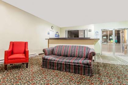 Days Inn by Wyndham Seymour - image 3