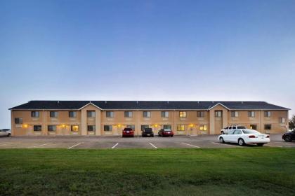 Travelodge by Wyndham Sharon Springs - image 2