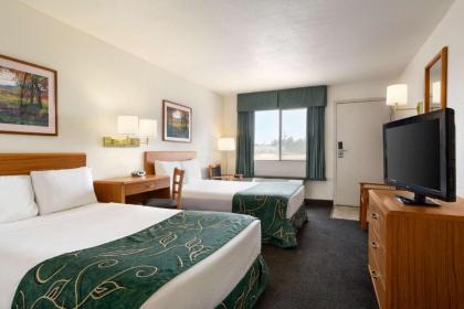 Travelodge by Wyndham Sharon Springs - image 3